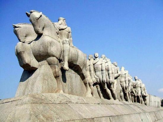 Monument to the Bandeiras